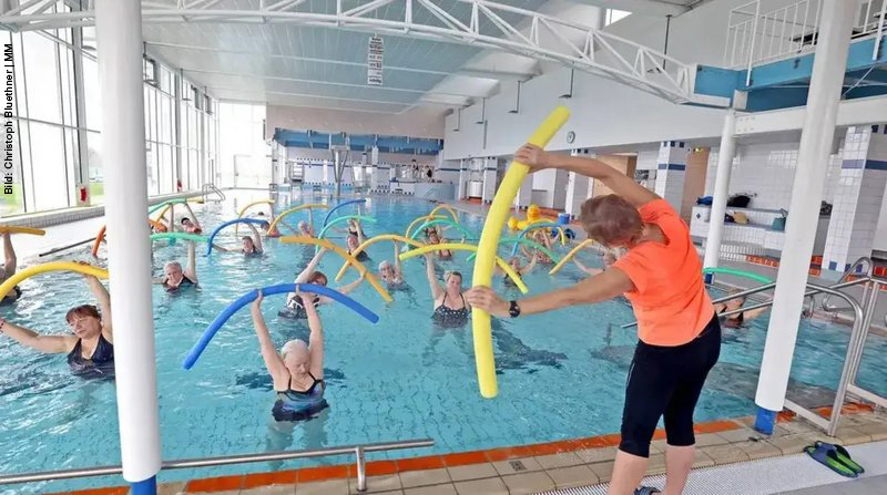 Wassergynmastik für alle kostenlos im Freizeitbad Edingen-Neckarhausen